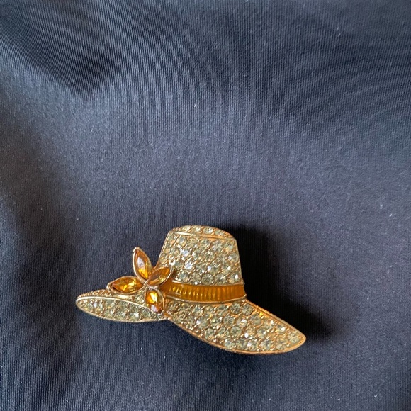 Monet hat brooch pin Gold tone with clear orange rhinestones - Picture 3 of 6